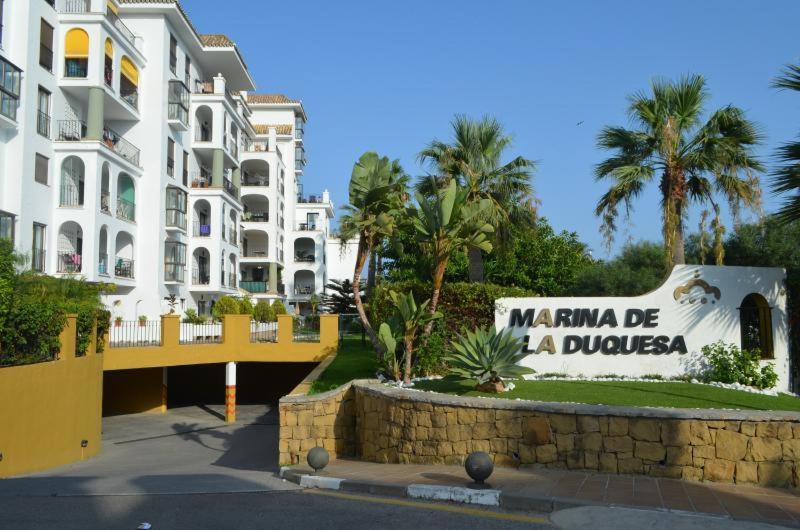 Penthouse Marina La Duquesa Apartment Manilva Exterior photo